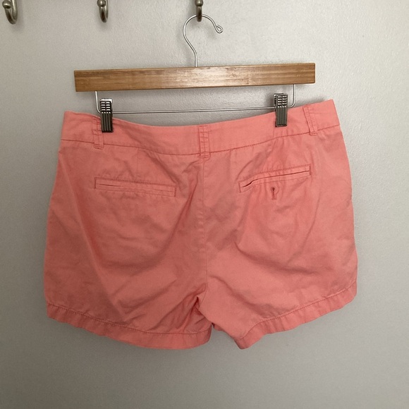 2/$30 🩷 J Crew chino shorts 🩷 size 8 - Picture 2 of 6